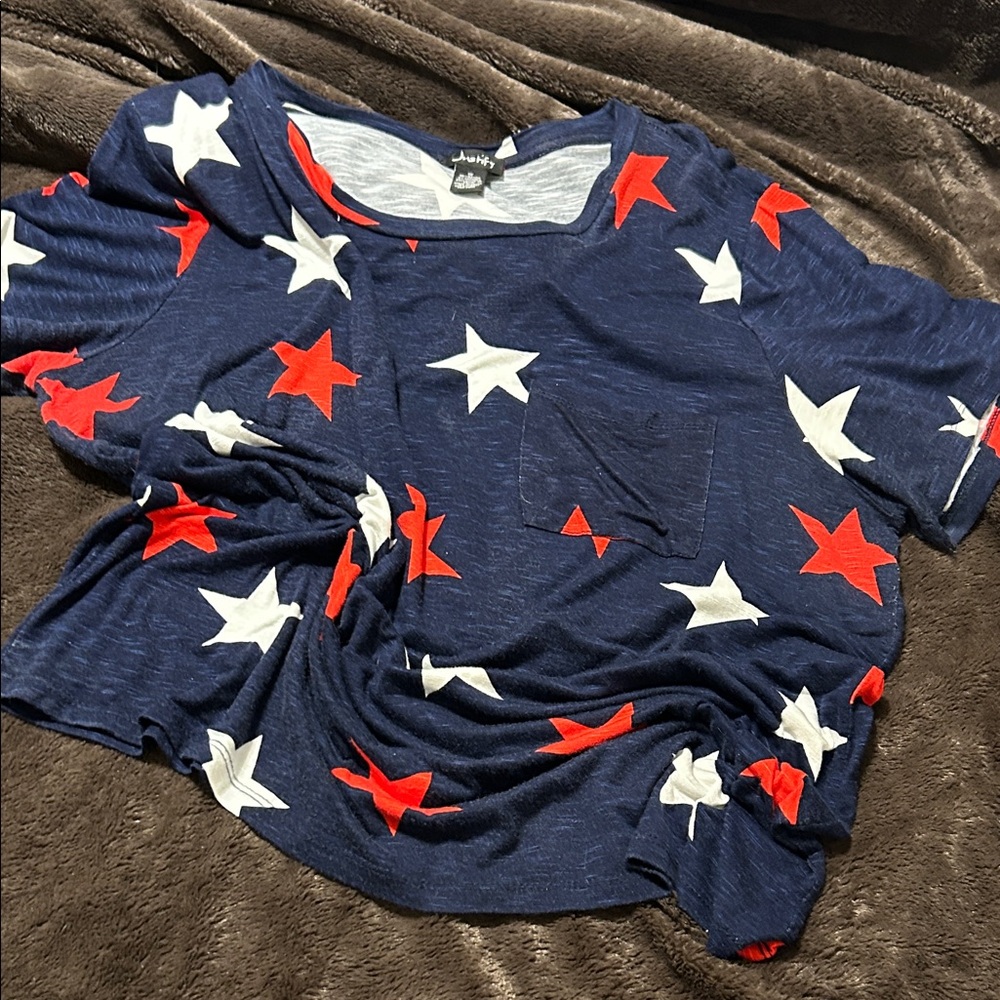 Justify Navy Star Print Short Sleeve Tee W/pocket - GENTLY USED